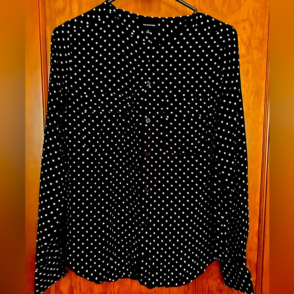 Who What Wear black longsleeve buttonup blouse. Black with white polkadots. Sml